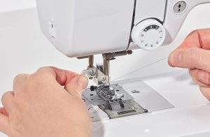 Brother FS40 40-Stitch Electronic Sewing Machine thread