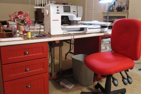 The Top 5 Best Sewing Chairs  Sewing chair, My sewing room, Cool