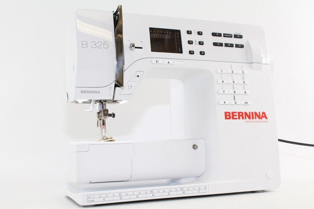 Bernina 325 Sewing Machine