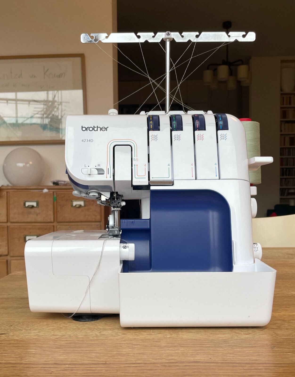 Review of the Brother 4234D Overlocker SewingMachineGuide.co.uk